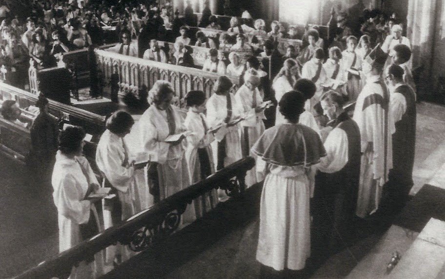 Episcopal Church Marks 50 Years of Female Priests