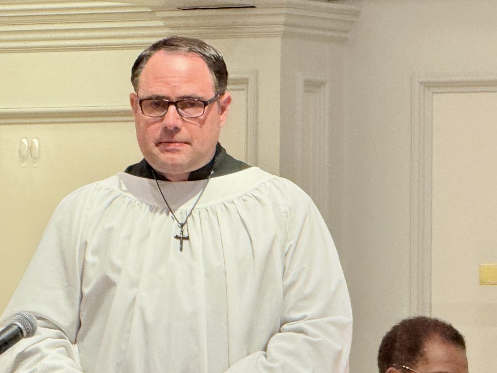 Jeffrey Kist preaching